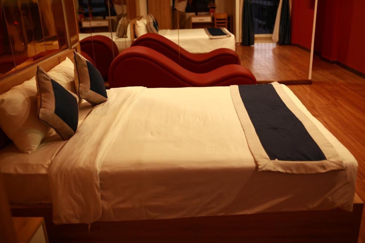 Mata Love Hotel Дананг Экстерьер фото