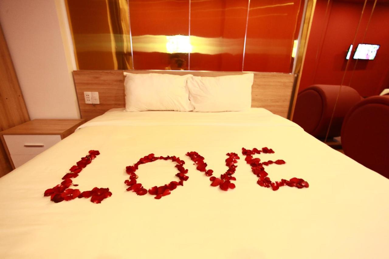 Mata Love Hotel Дананг Экстерьер фото