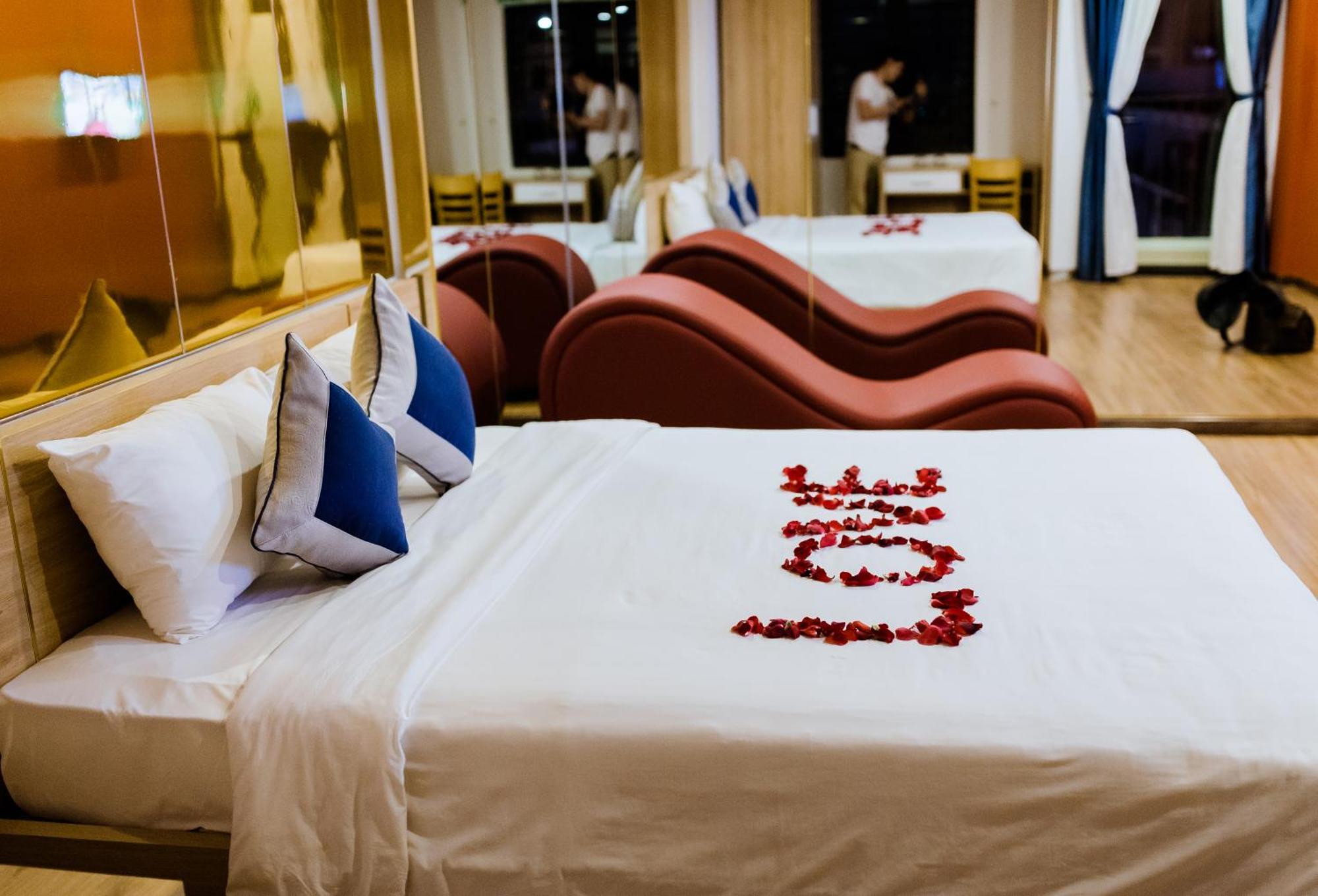Mata Love Hotel Дананг Экстерьер фото